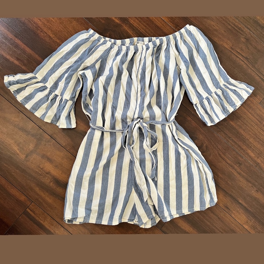 Billabong romper